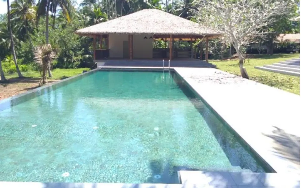 Ambalama in Mihiripanna, Galle